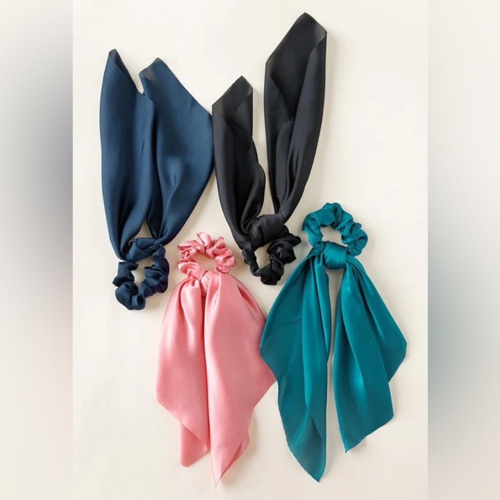 4 Ponytail Bows